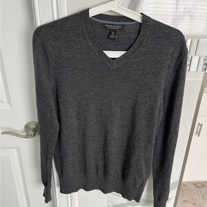 Banana republic v neck merino extra fine wool sweater